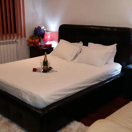 Luxury Arena Nationala 2 * Bükreş